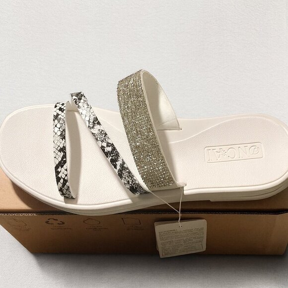 NCAI Shoes - NWT NCAI Women's White & Silver Asymmetric Strappy Sandals - Size 8